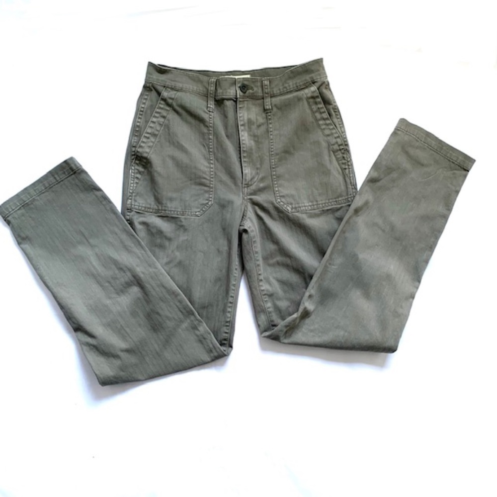 Madewell High Waisted Green Pants with Square Pocket Detailing.